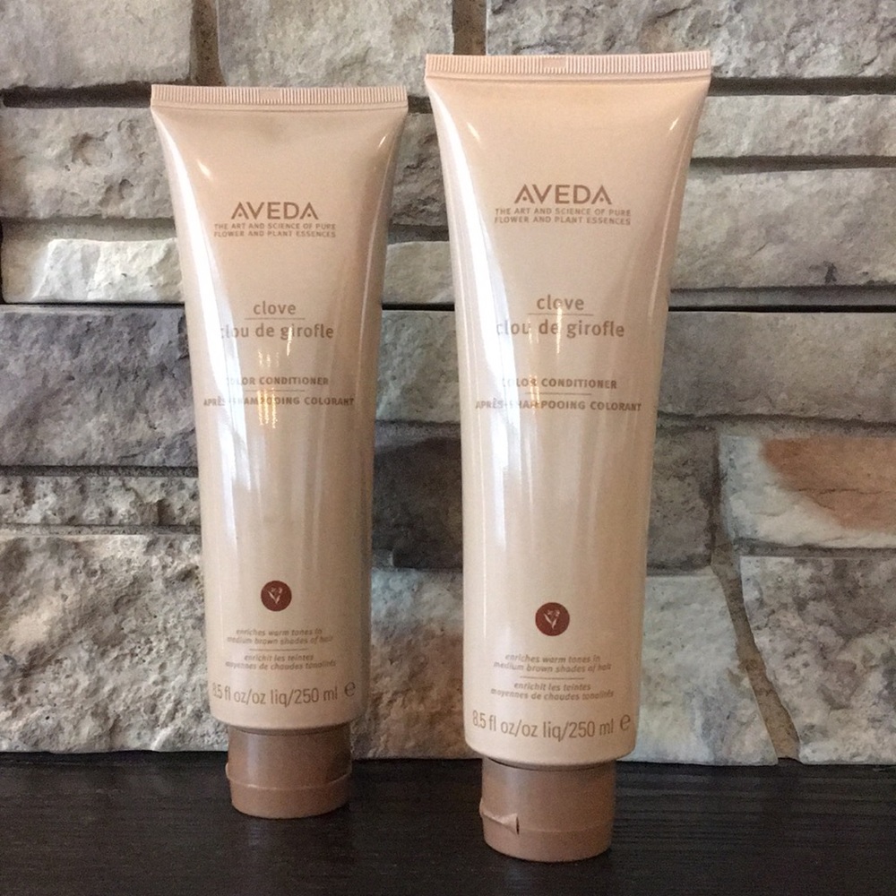 AVEDA Clove Color Conditioner x2